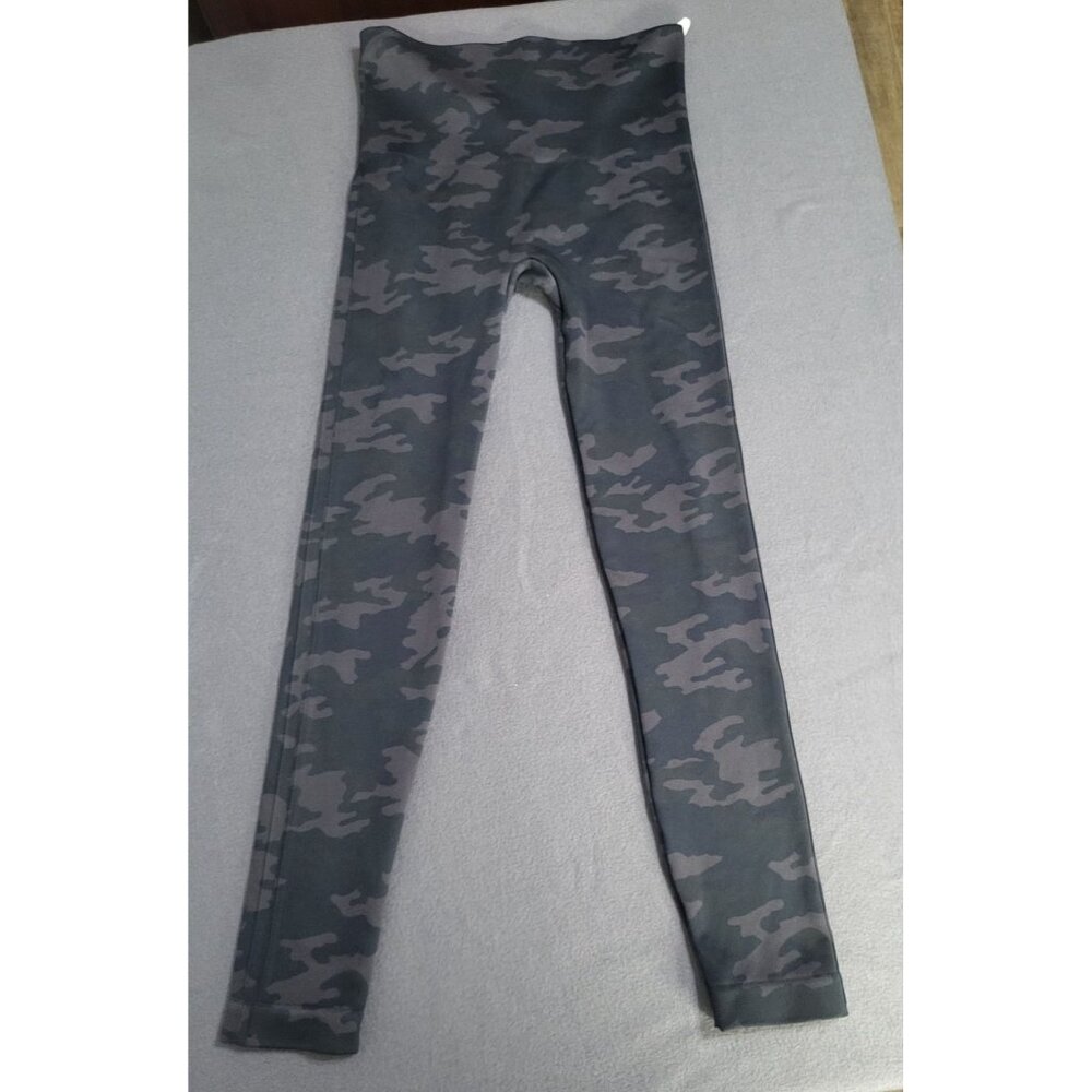 Spanx Look At Me Now Seamless Leggings Camo gray black SZ S FL3515 shaping - Picture 2 of 7